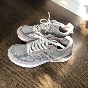 New Balance Men's 990v4